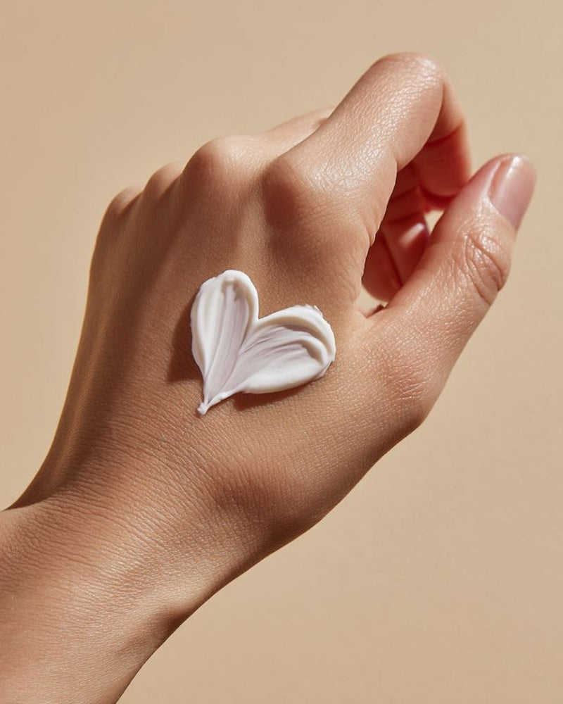 STRESS & SKIN - Nurturing our skin in times of stress.